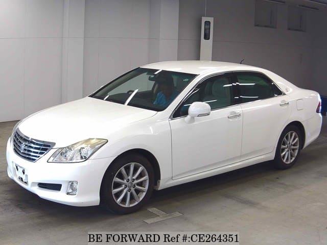 Toyota CROWN 2.5 ROYAL SALOON SPECIAL EDITION — фото 1