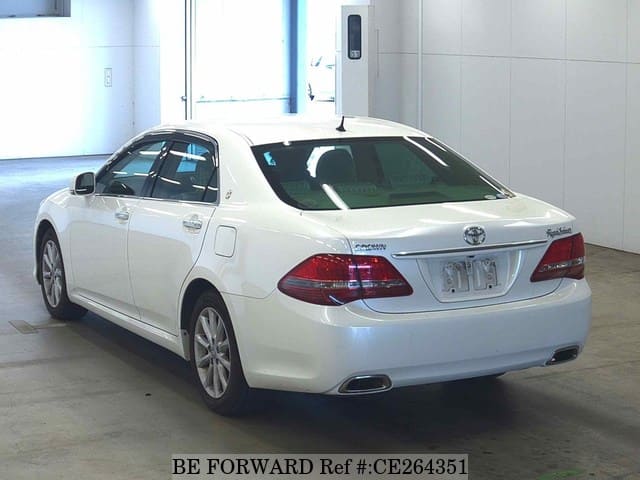 Toyota CROWN 2.5 ROYAL SALOON SPECIAL EDITION — фото 5