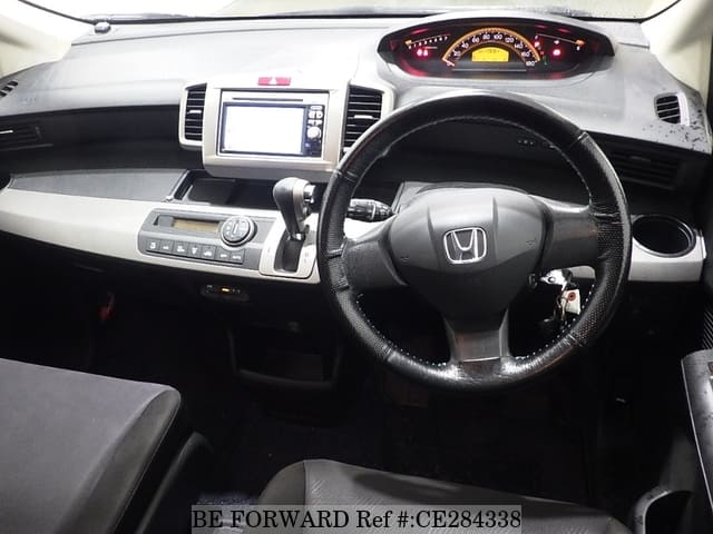 Honda FREED G HIGHWAY EDITION — фото 3