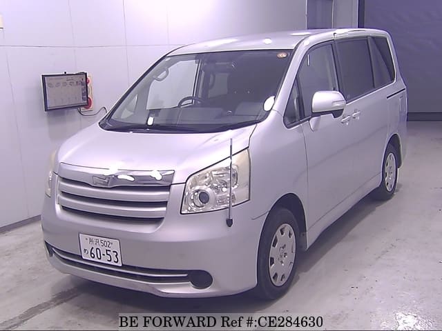 Toyota NOAH X L SELECTION — фото 1