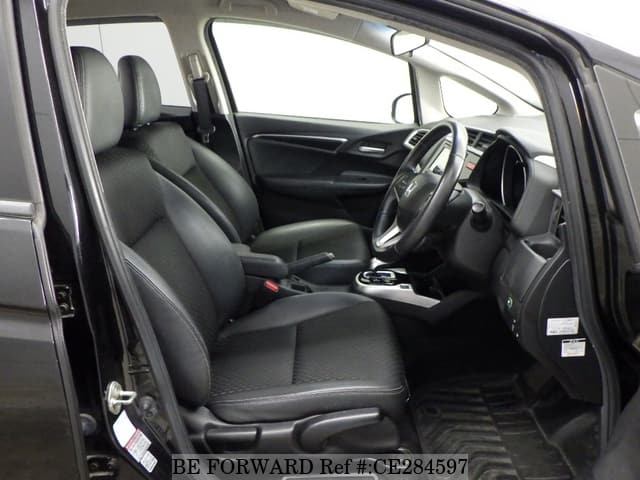 Honda FIT HYBRID L PACKAGE — фото 3