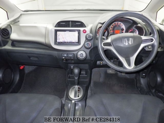 Honda FIT 13G 10TH ANNIVERSARY — фото 3