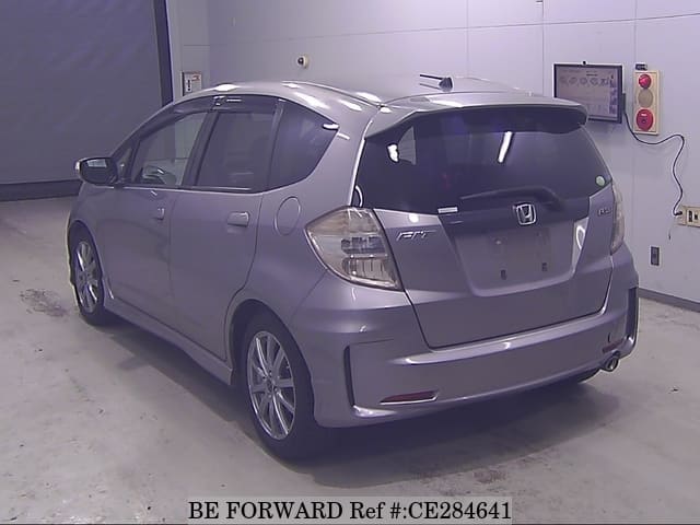 Honda FIT RS — фото 2