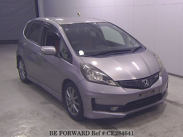Honda FIT RS — фото 4