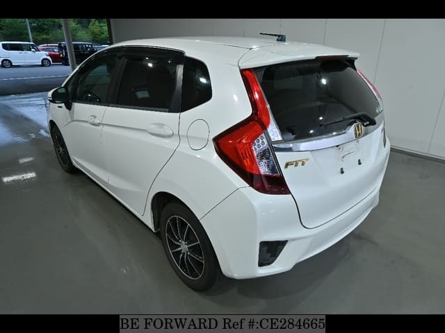 Honda FIT HYBRID L PACKAGE — фото 2