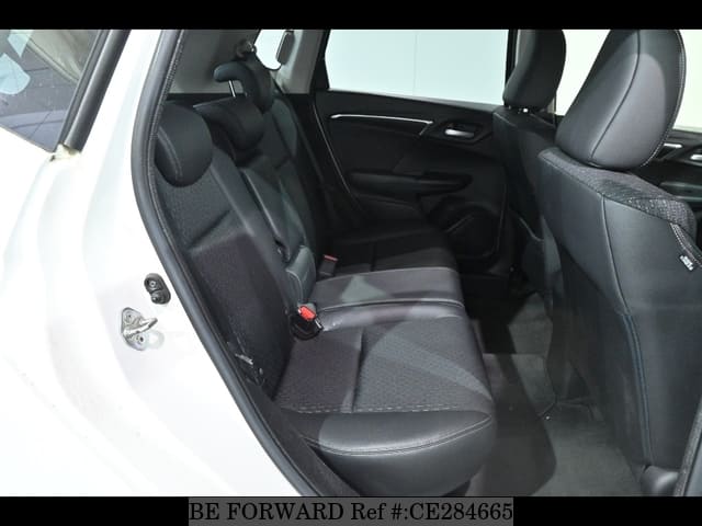 Honda FIT HYBRID L PACKAGE — фото 5