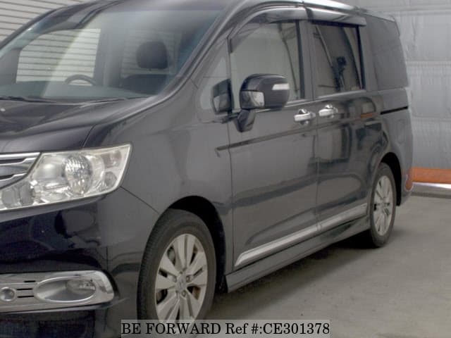 Honda STEP WGN SPADA — фото 3