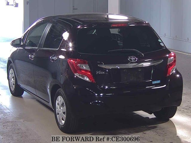 Toyota VITZ F LED EDITION — фото 3