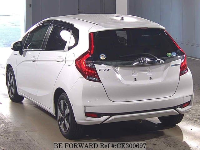 Honda FIT HYBRID F — фото 3