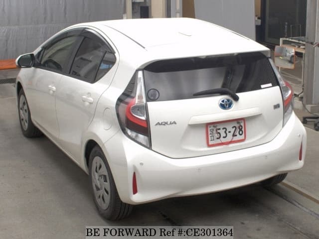 Toyota AQUA HYBRID S — фото 2