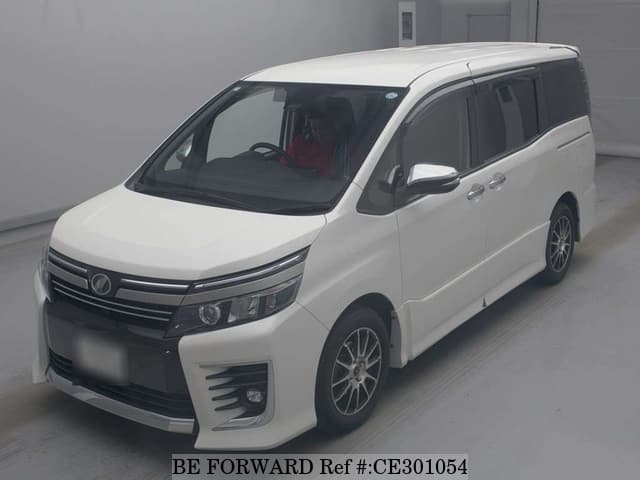 Toyota VOXY ZS KIRAMEKI 2 — фото 1