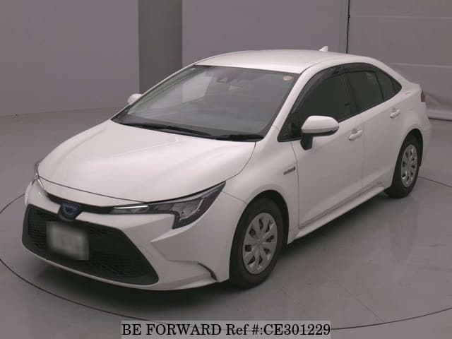 Toyota COROLLA SEDAN HYBRID G-X — фото 1