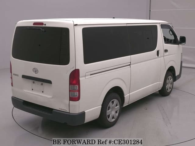 Toyota HIACE VAN DX — фото 2