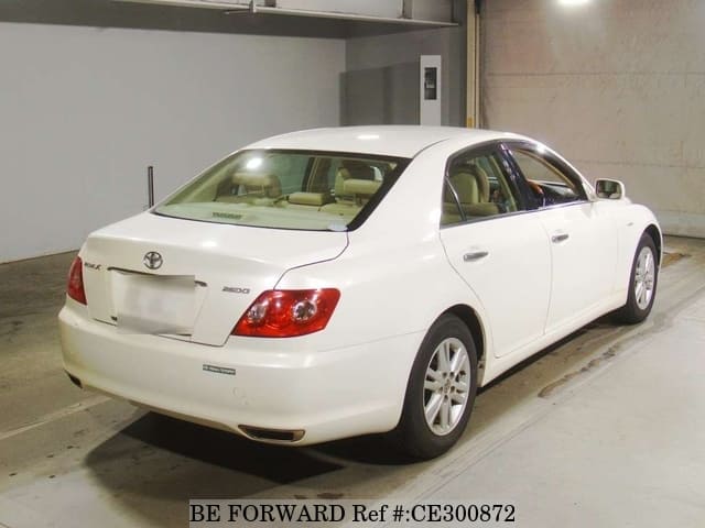 Toyota MARK X 250G — фото 2