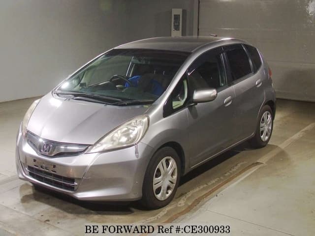 Honda FIT X — фото 1