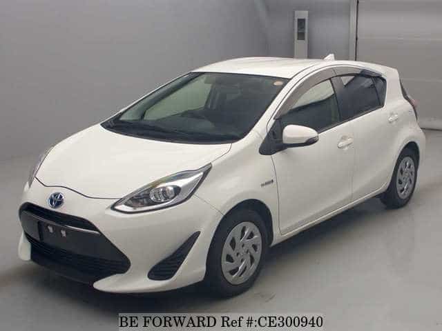 Toyota AQUA HYBRID S — фото 1