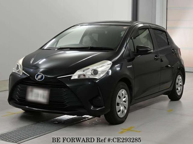 Toyota VITZ HYBRID F — фото 1