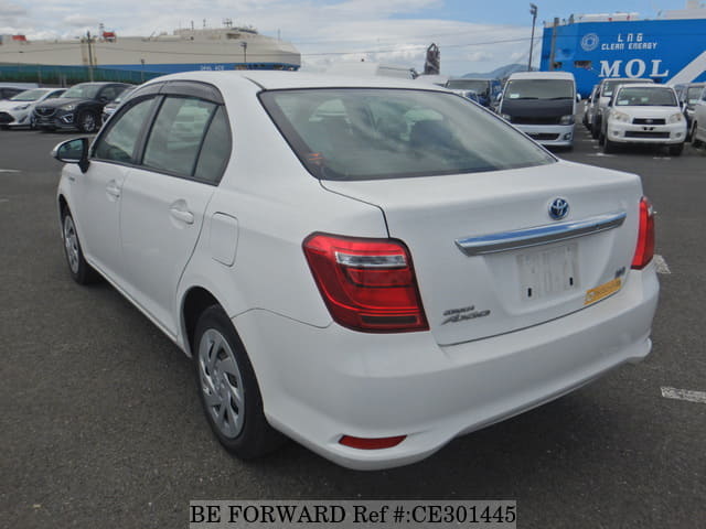Toyota COROLLA AXIO HYBRID — фото 3