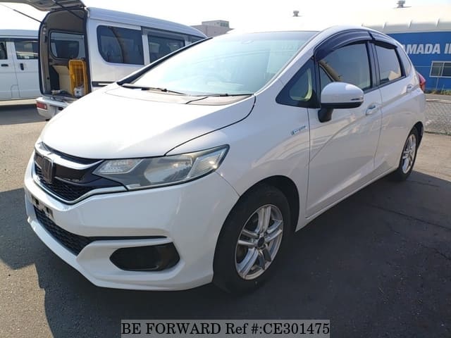 Honda FIT HYBRID — фото 1