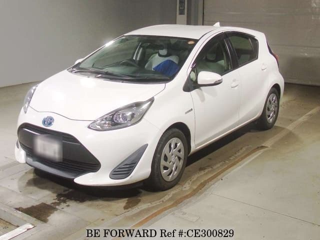 Toyota AQUA HYBRID L — фото 1