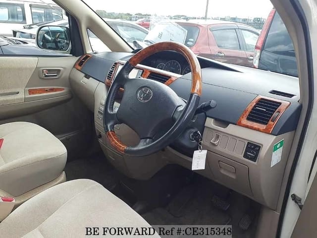 Toyota NOAH X LIMITED — фото 3