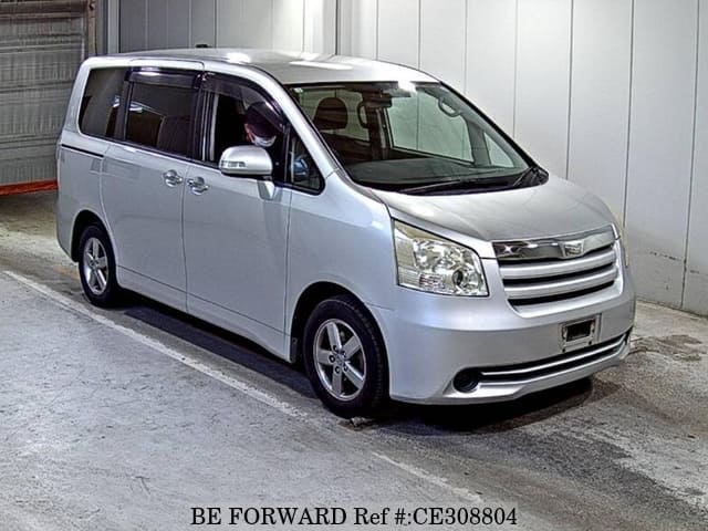 Toyota NOAH X SMART EDITION — фото 4