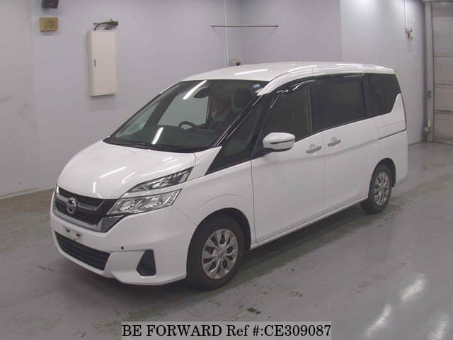 Nissan SERENA — фото 1