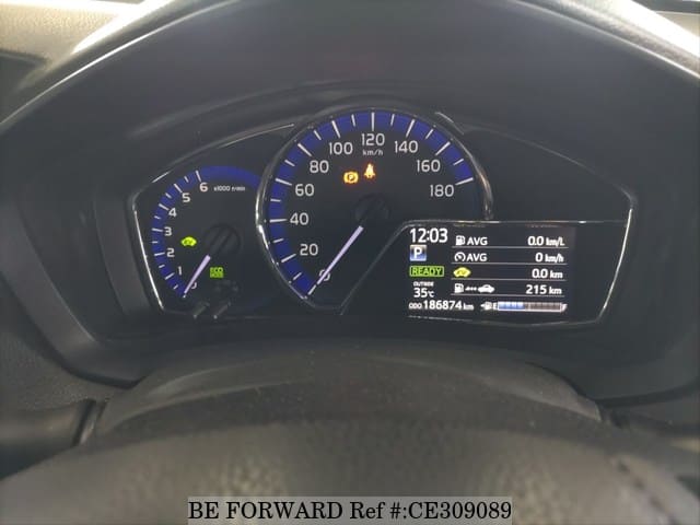 Toyota COROLLA FIELDER HYBRID — фото 5