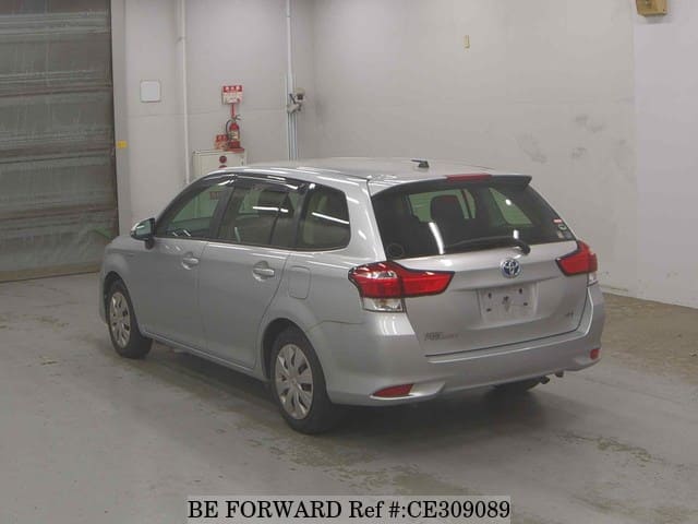 Toyota COROLLA FIELDER HYBRID — фото 3