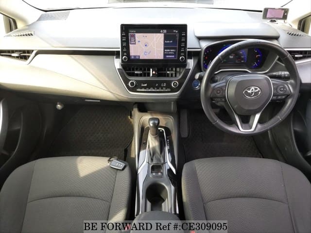 Toyota COROLLA SEDAN HYBRID S — фото 4