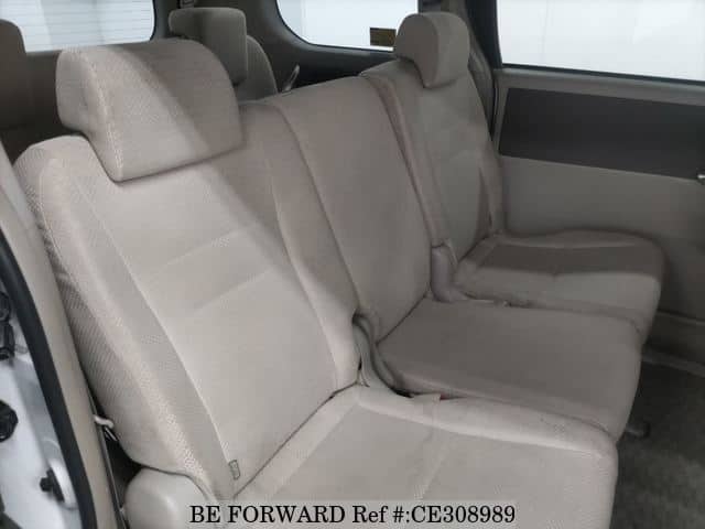 Toyota NOAH S — фото 5