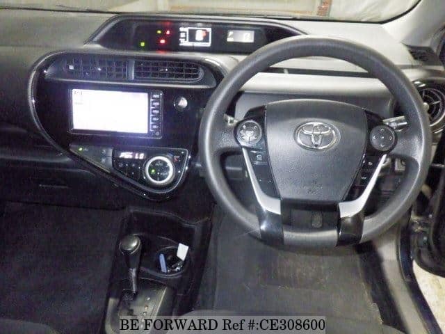 Toyota AQUA HYBRID S STYLE BLACK — фото 4