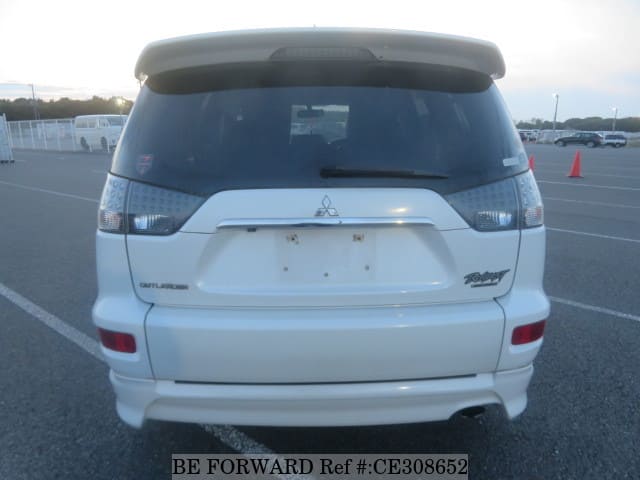 MITSUBISHI OUTLANDER ROADEST 24G — фото 4
