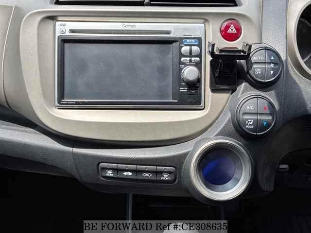Honda FIT HYBRID — фото 4