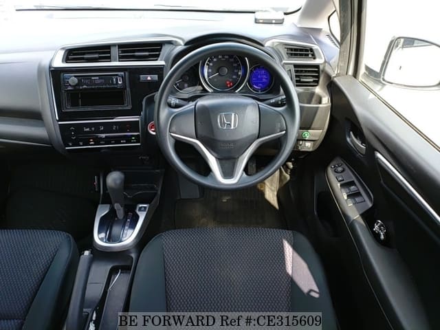 Honda FIT — фото 3