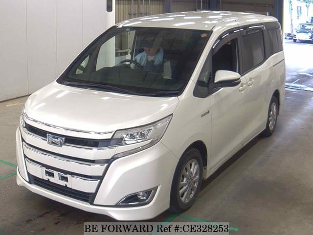 Toyota NOAH HYBRID G — фото 1