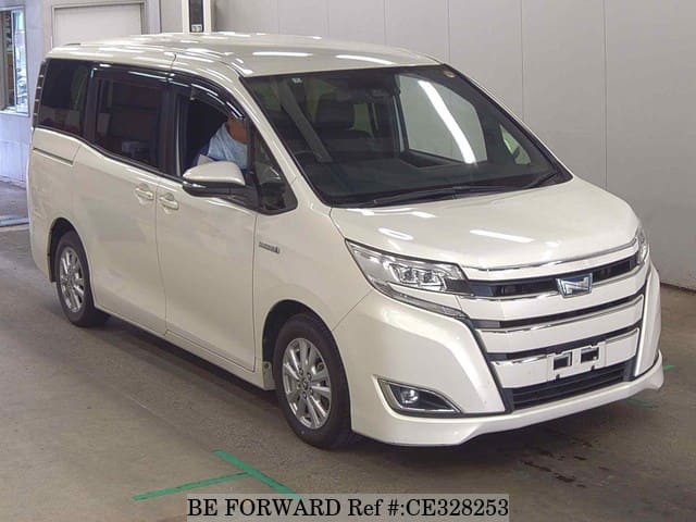 Toyota NOAH HYBRID G — фото 5