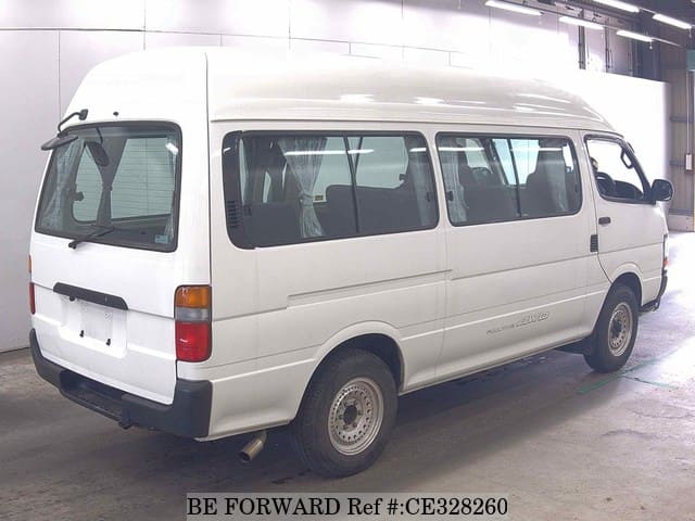 Toyota HIACE COMMUTER — фото 2