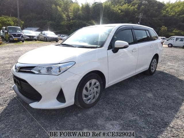 Toyota COROLLA FIELDER HYBRID — фото 1