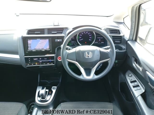 Honda FIT HYBRID — фото 3