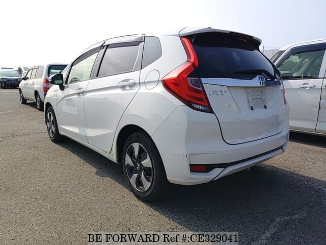Honda FIT HYBRID — фото 4