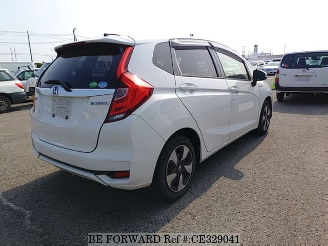Honda FIT HYBRID — фото 2
