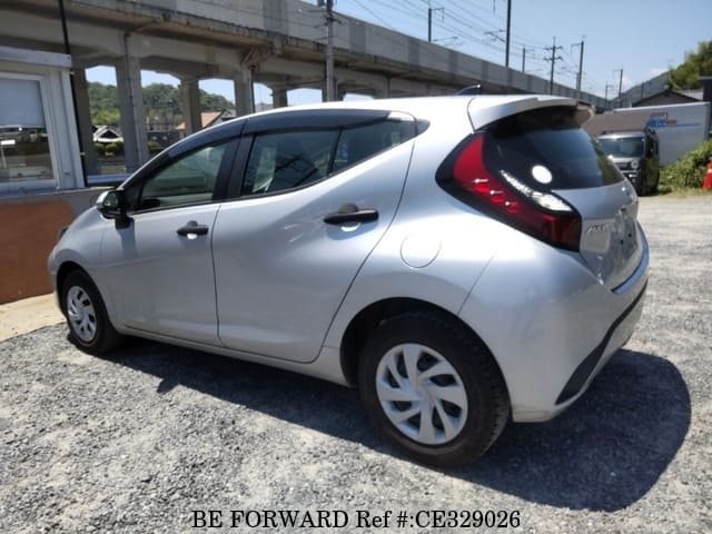 Toyota AQUA HYBRID — фото 5