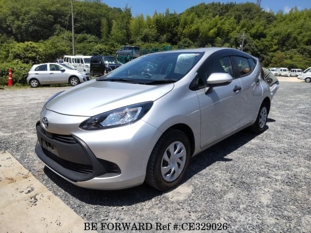 Toyota AQUA HYBRID — фото 1