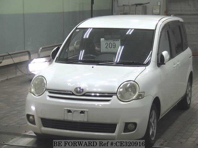 Toyota SIENTA X L PACKAGE — фото 1