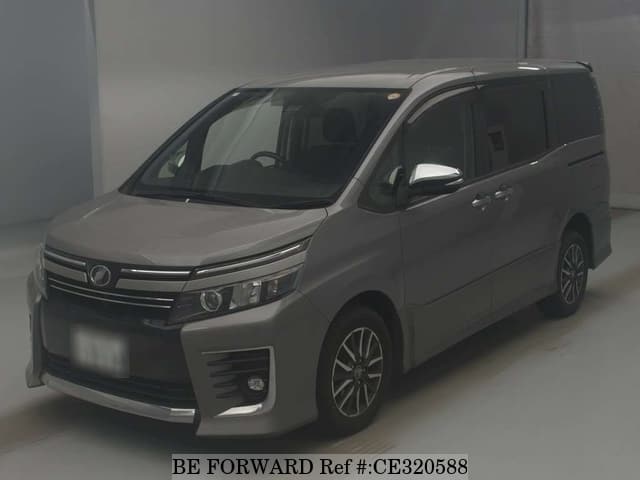 Toyota VOXY ZS KIRAMEKI 2 — фото 1
