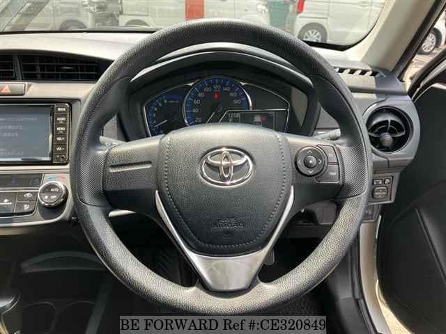 Toyota COROLLA AXIO HYBRID — фото 3