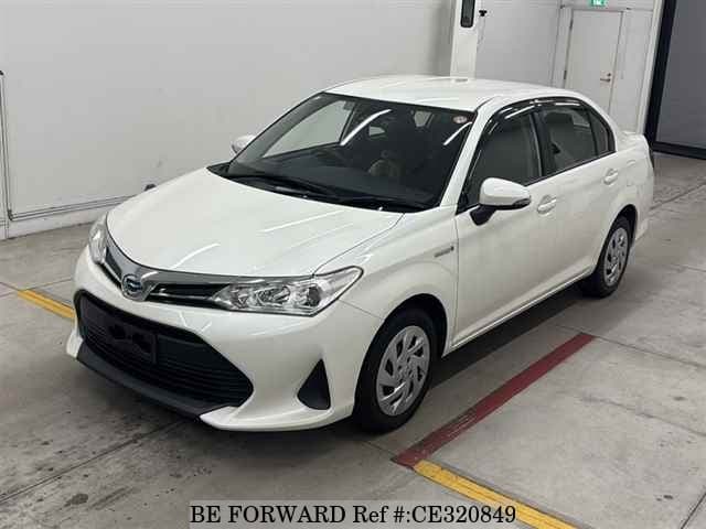 Toyota COROLLA AXIO HYBRID — фото 1