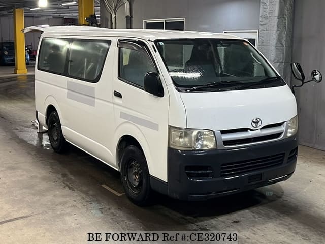 Toyota HIACE VAN — фото 4