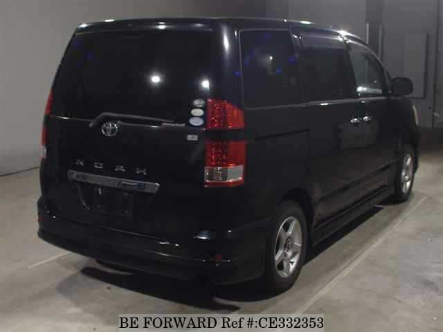 Toyota NOAH X — фото 2